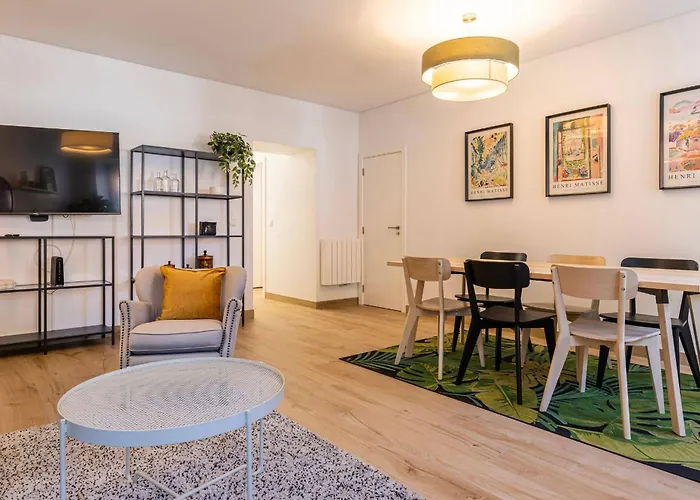 Apartmán Paco De Arco T1 With Patio, Cp153 Rdc Perfect Spot On The Ground Floor